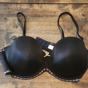 b.tempt'd by Wacoal convertible bra, 36D, EUC black/beige, strapless